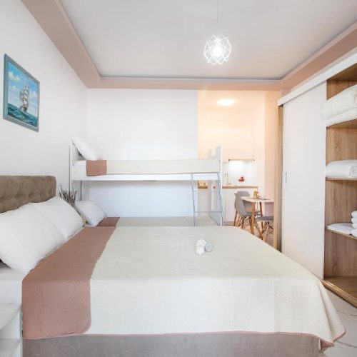 41ab026d-ab91-4c44-b2a0-96e215137435