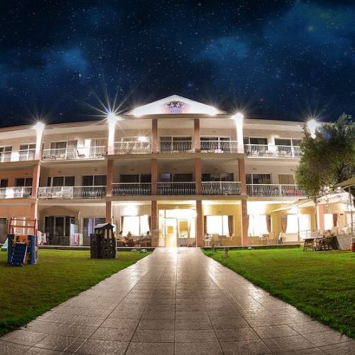 crown-hotel